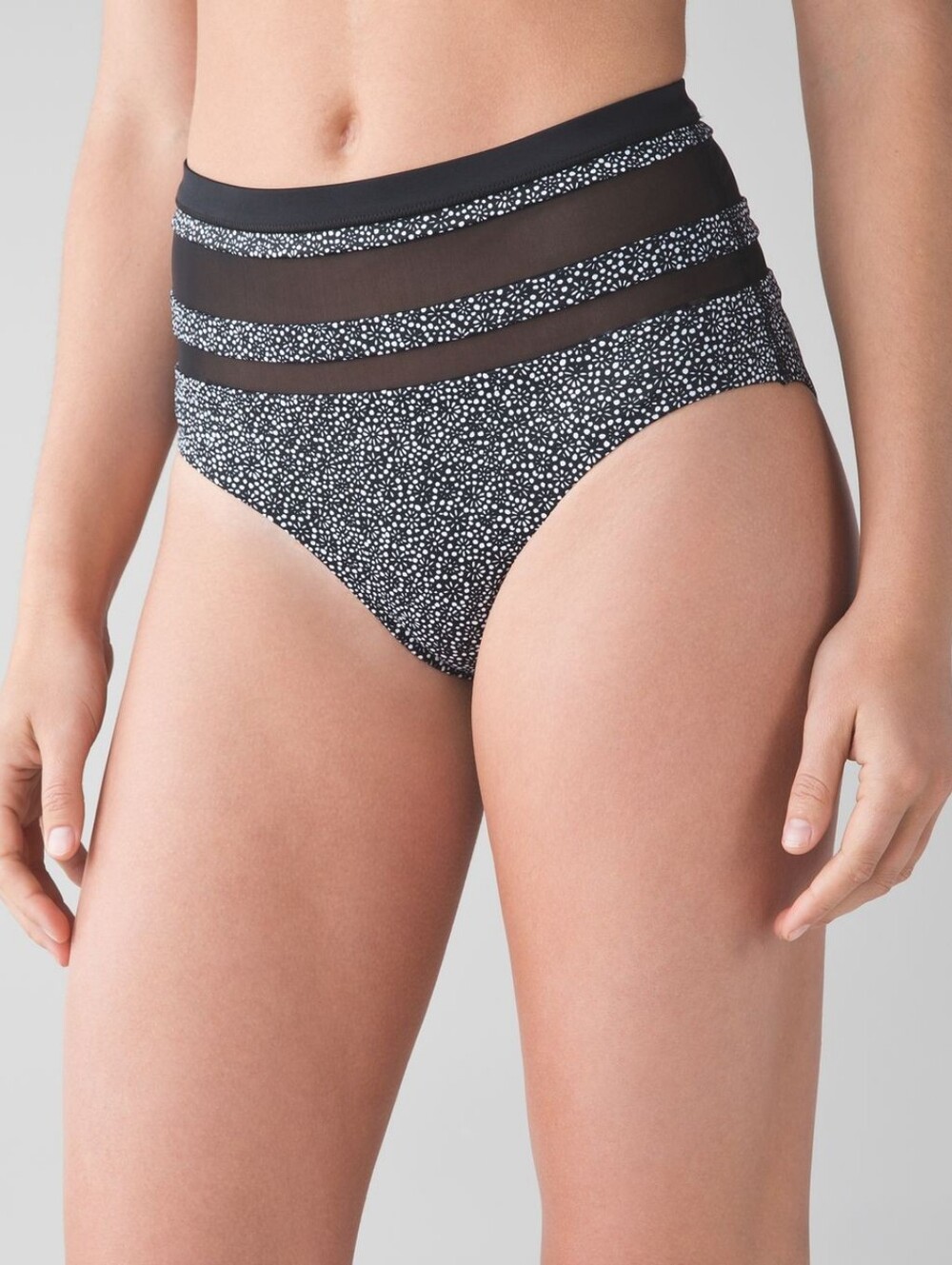 Lululemon Go With The Flow (High Waist) in Freckle Flower Black White / Black
